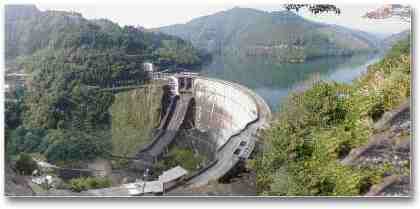 Image of the Shiiba Dam from the official Shiiba Village WWW site.